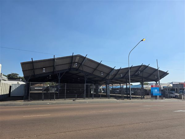 2 042 m² Commercial space 2 042 m² Commercial space