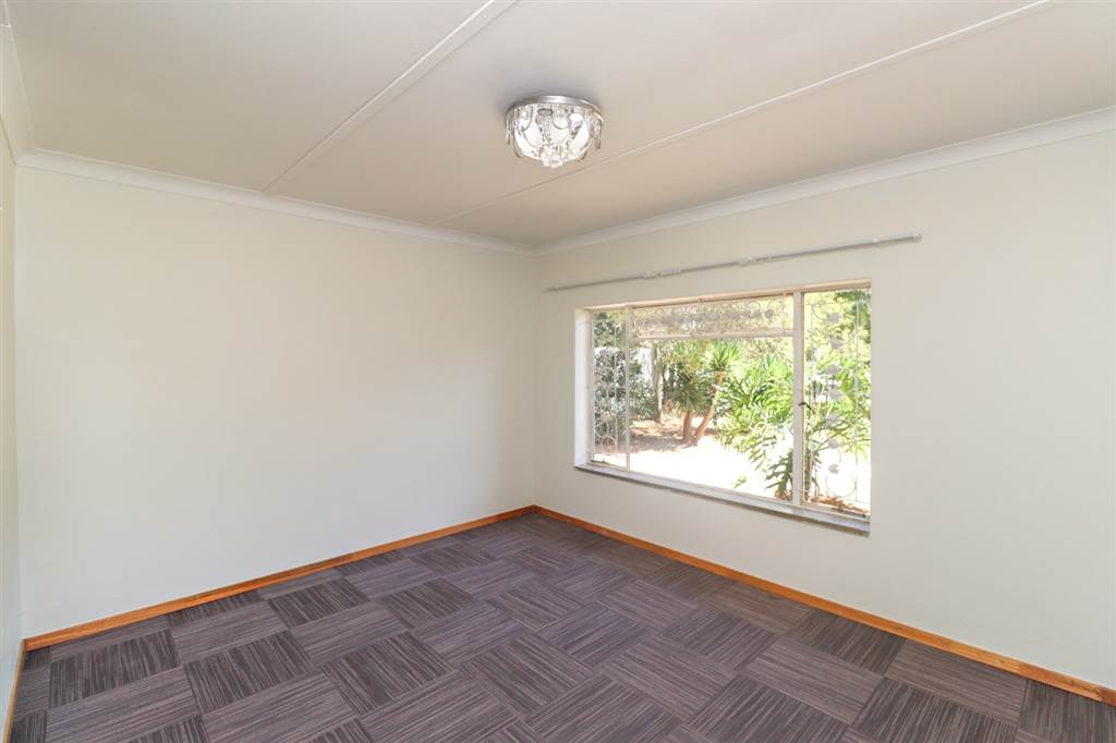 6 Bed House in Northmead photo number 14