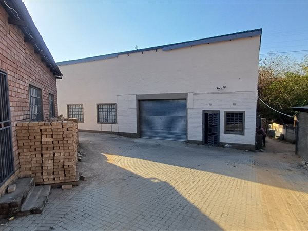 360  m² Industrial space