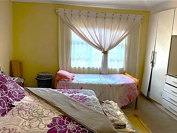3 Bedroom House 3 Bedroom House