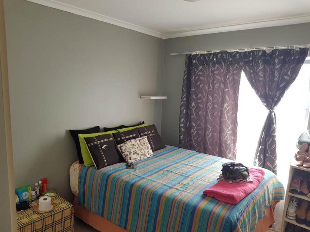 2 Bed Apartment in Winterhoek Park photo number 17
