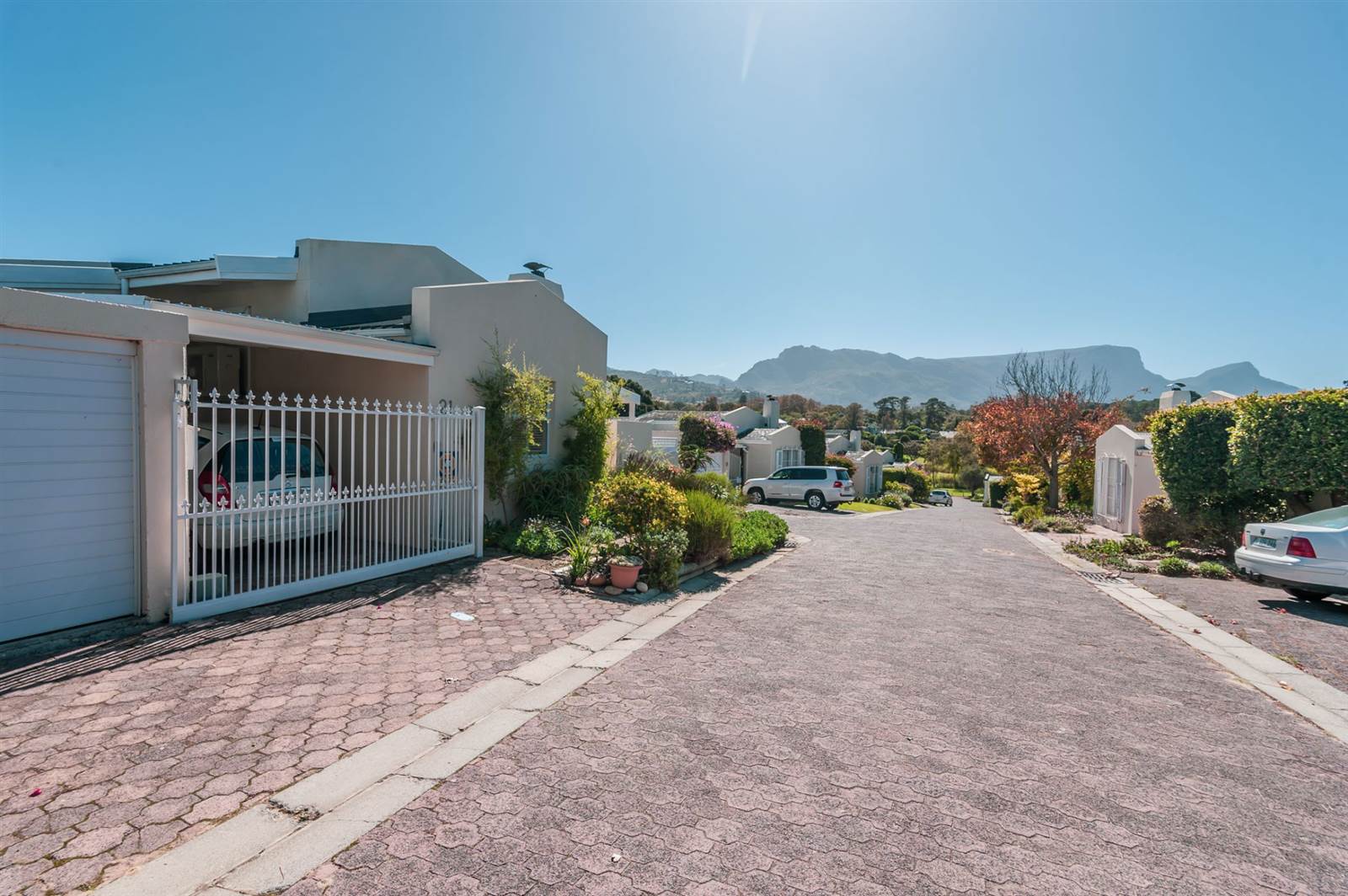 3 Bed House in Constantia Upper  photo number 25