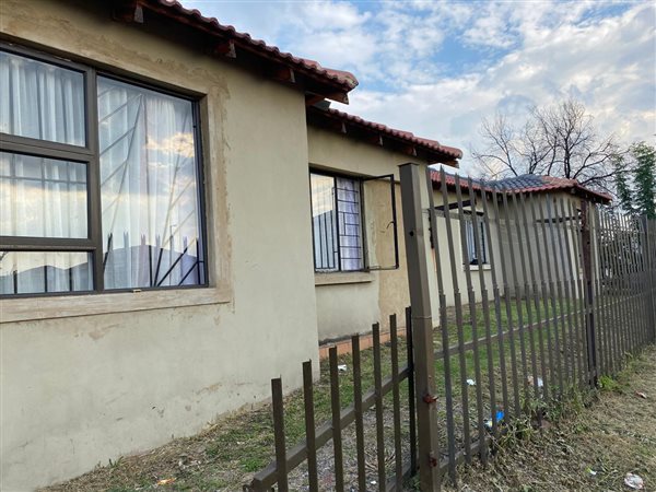 9 Bedroom House 9 Bedroom House