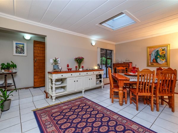 3 Bedroom Townhouse 3 Bedroom Townhouse
