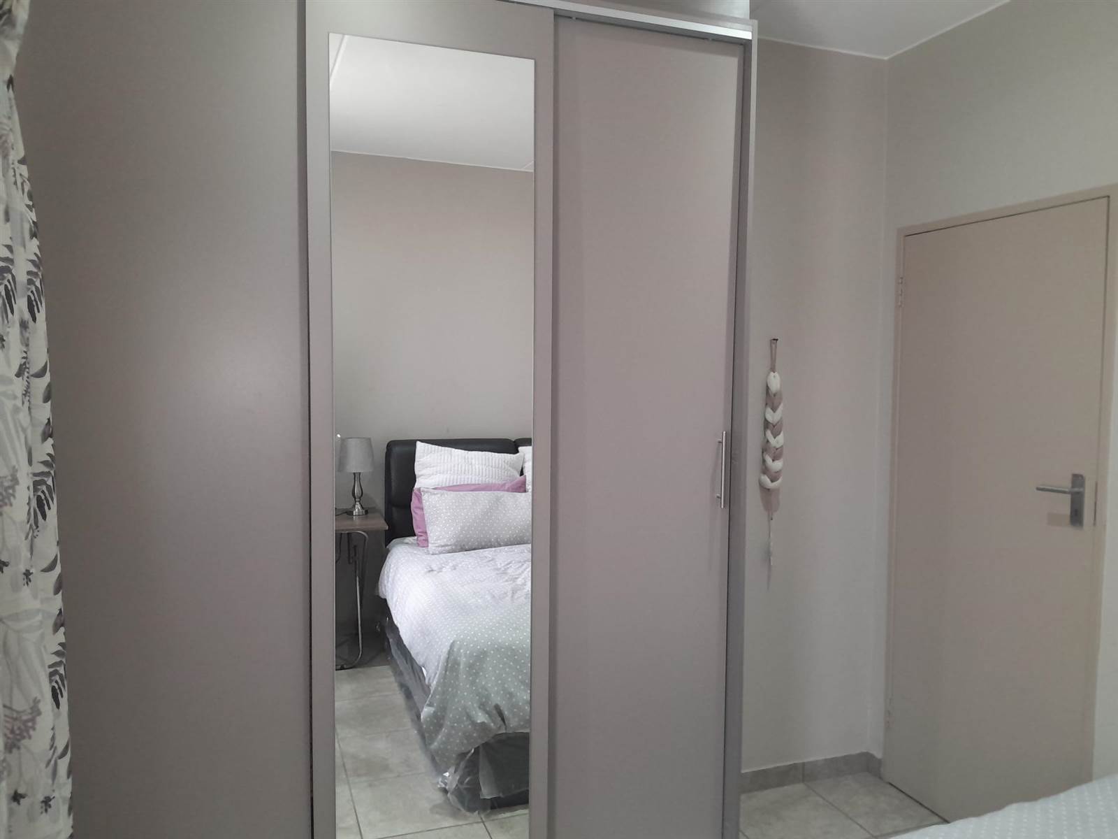 2 Bed Apartment in Ruimsig photo number 22