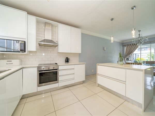 3 Bed Apartment in Johannesburg Central and CBD