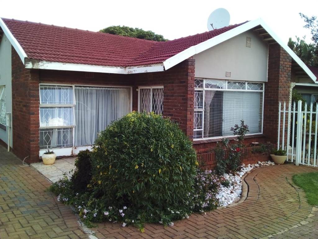 4 Bed House in Horizon View photo number 23