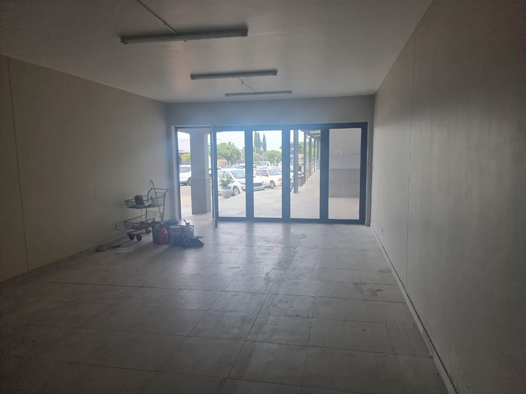 80  m² Commercial space in Northmead photo number 2