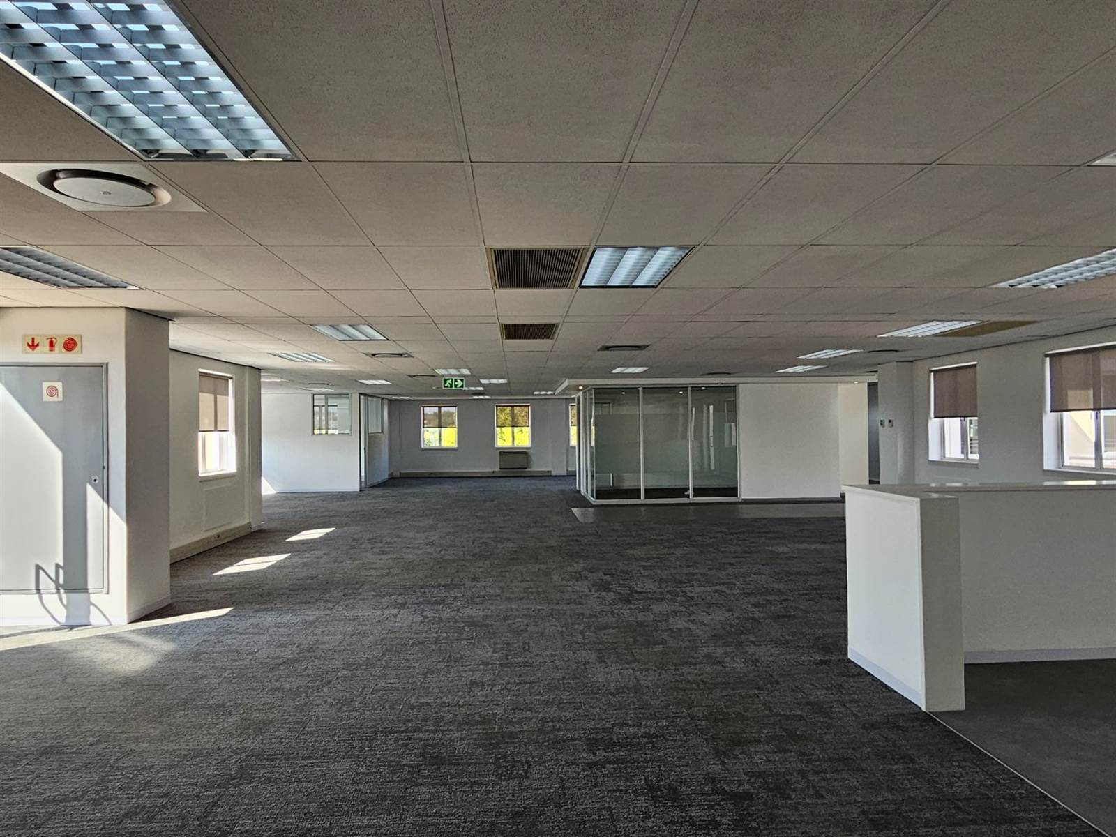 2415  m² Commercial space in Bryanston photo number 23