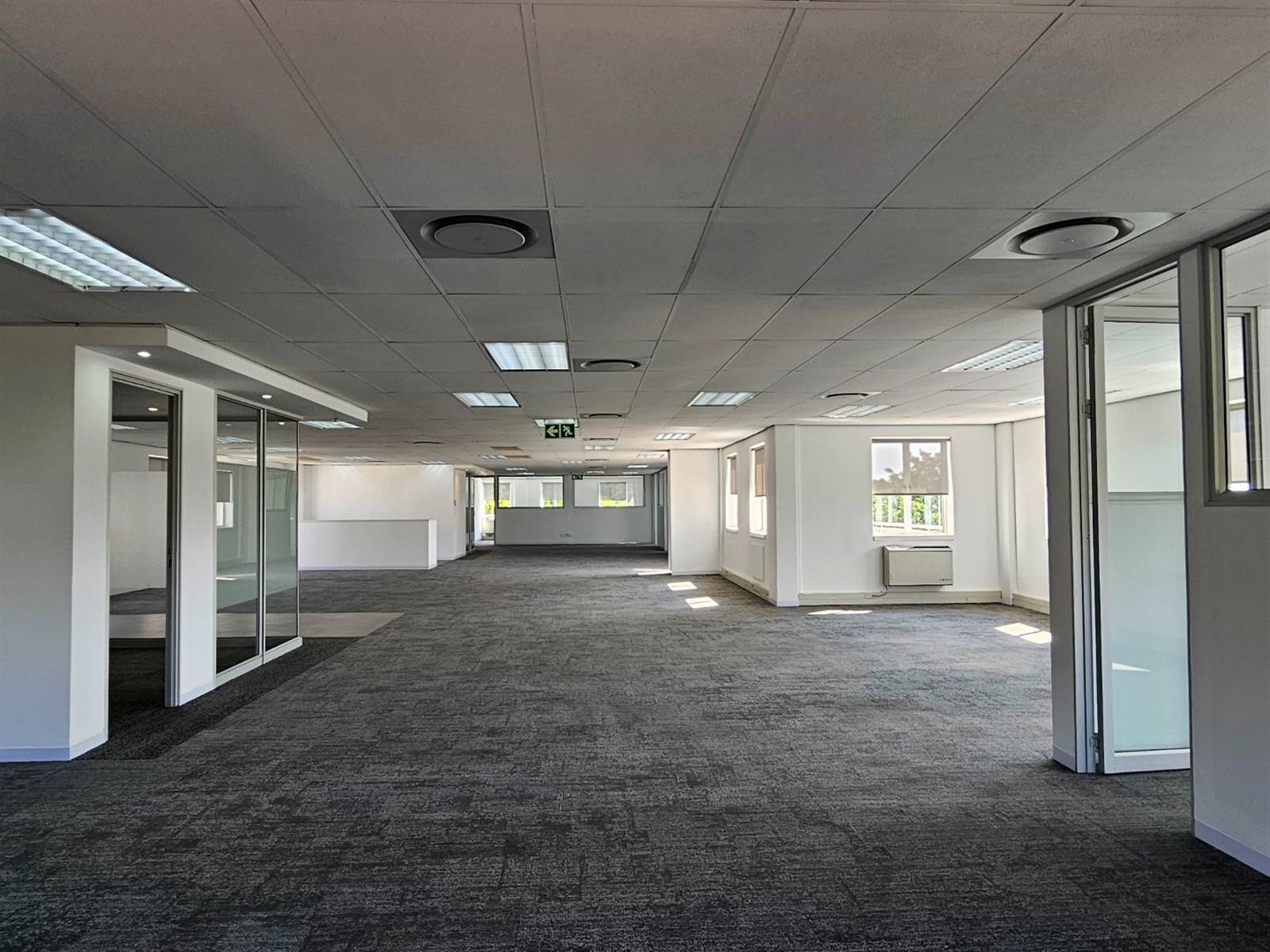 2415  m² Commercial space in Bryanston photo number 26