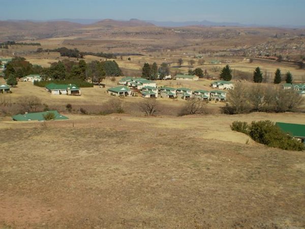 1390 m² Land available in Clarens
