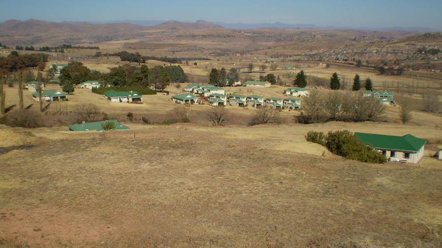1390 m² Land available in Clarens photo number 1