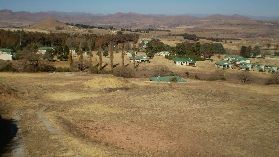 1390 m² Land available in Clarens photo number 2