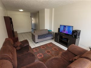 3 Bed Apartment in Sinoville