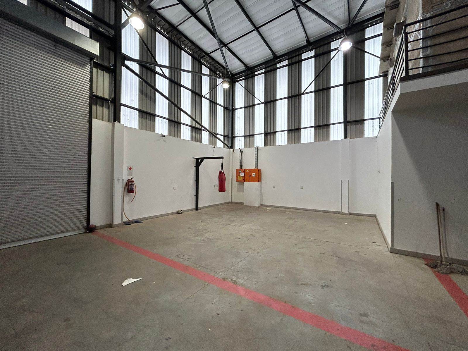 1838  m² Commercial space in Lanseria and surrounds photo number 29