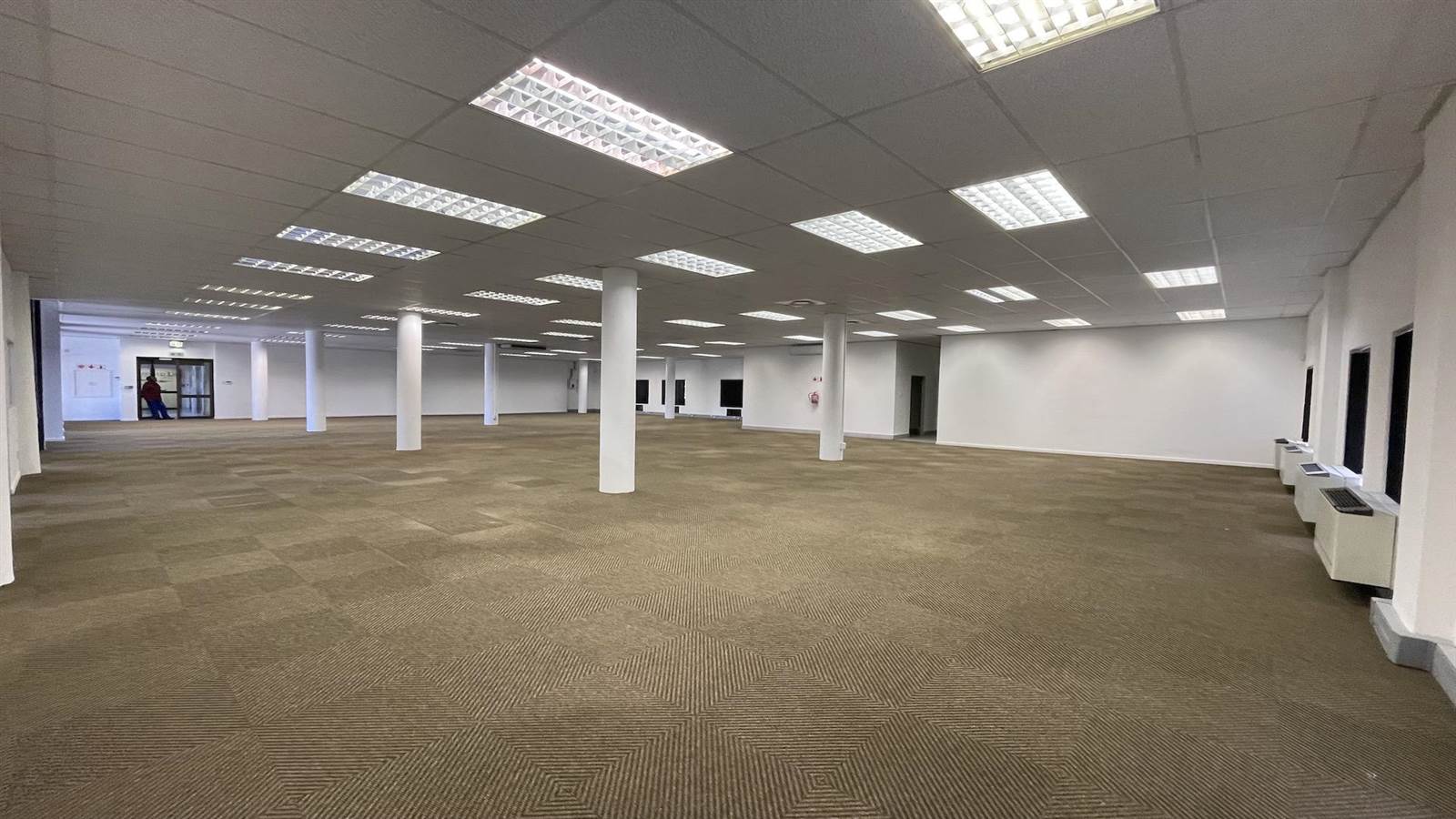 633  m² Commercial space in Tyger Valley photo number 8