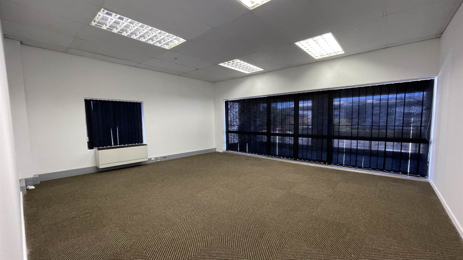633  m² Commercial space in Tyger Valley photo number 10
