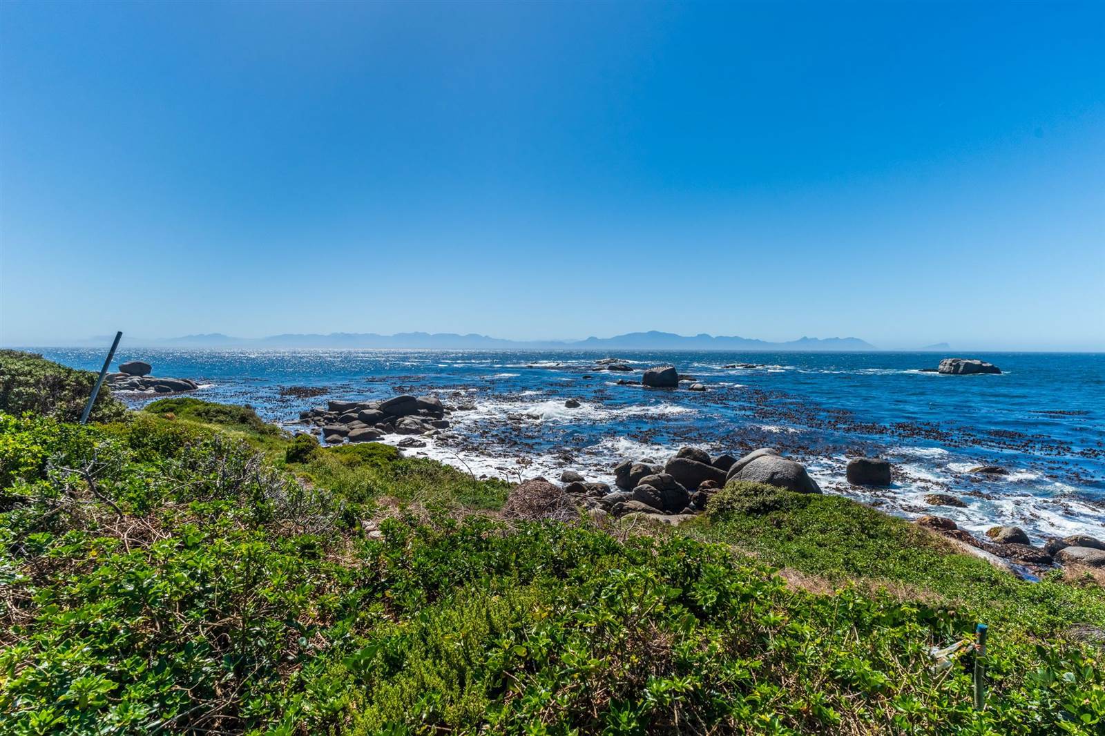 2.8 ha Land available in Simons Town photo number 23