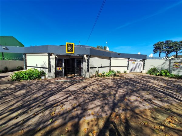 320 m² Commercial space 320 m² Commercial space