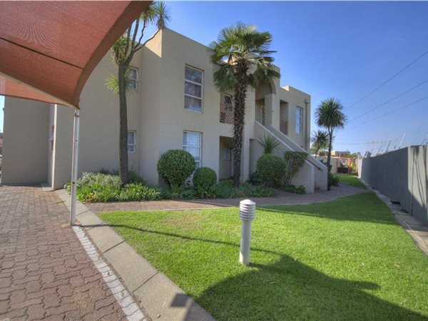 2 Bedroom Townhouse 2 Bedroom Townhouse
