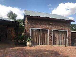 3 Bed House in Ficksburg photo number 3