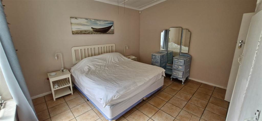 4 Bed House in Leisure Bay photo number 12