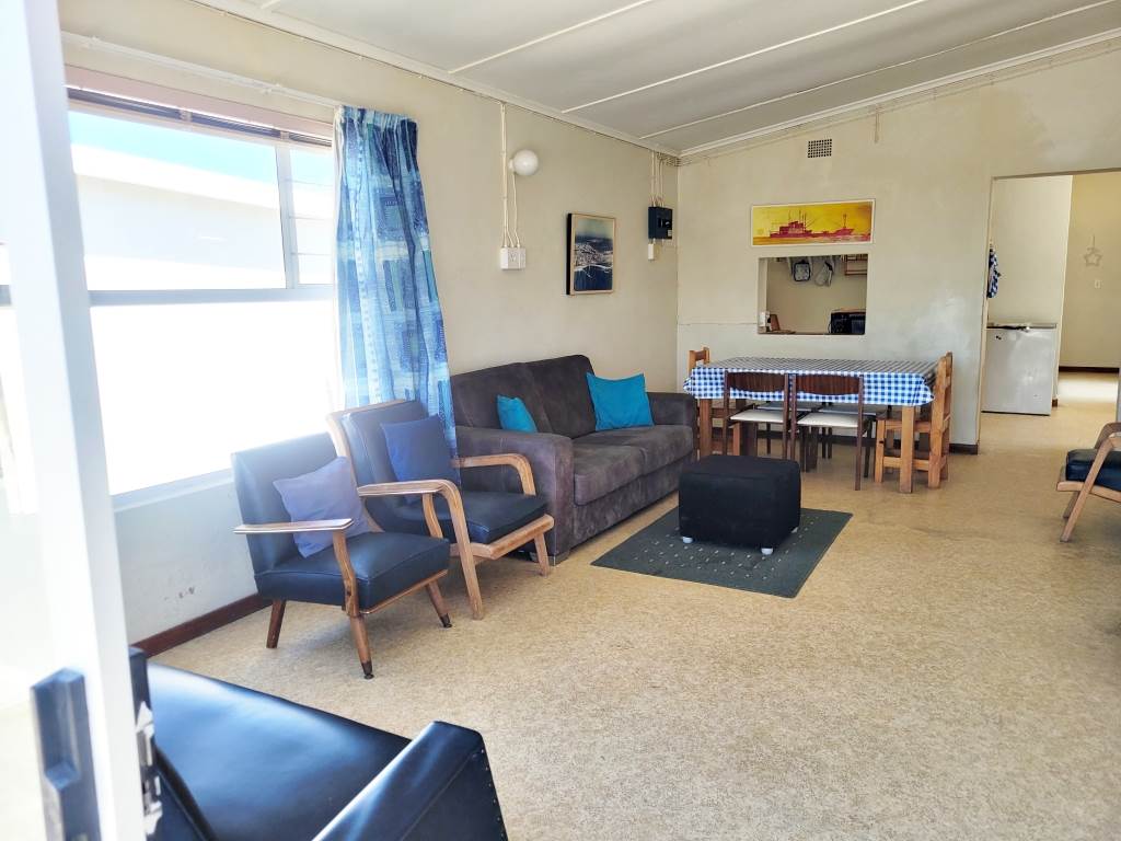 4 Bed House in Struisbaai photo number 13