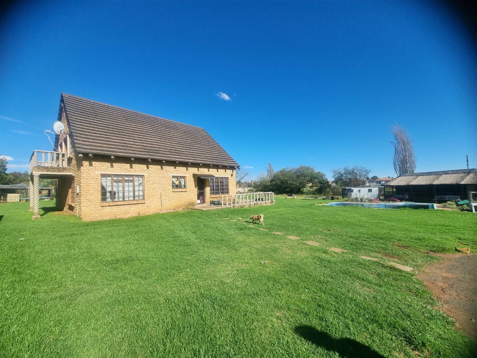 8566 m² Land available in Helderwyk photo number 24