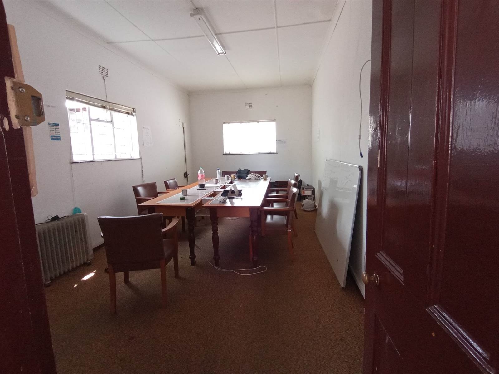 190  m² Office Space in Ladismith photo number 16