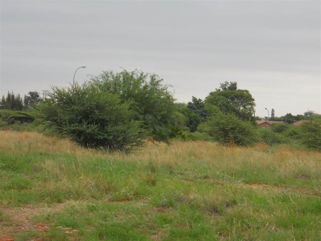 6864 m² Land available in Minerva Gardens photo number 2