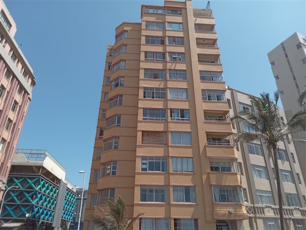 2.5 Bed Flat in South Beach