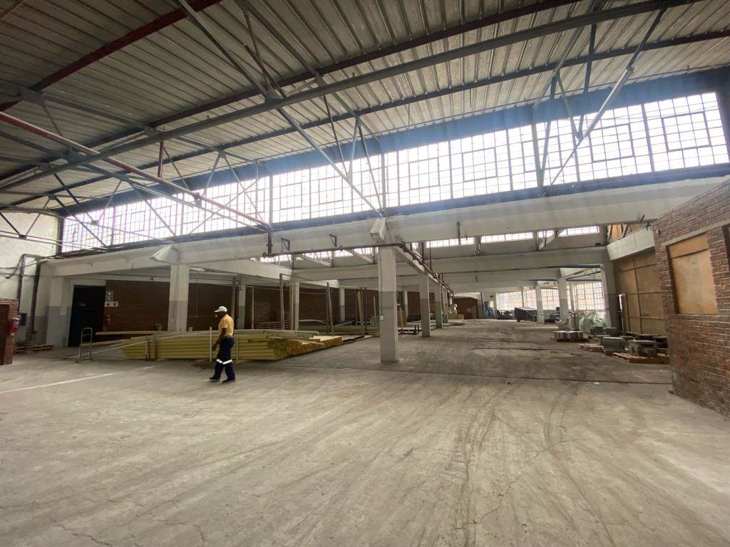 1800  m² Industrial space in Industria West photo number 11