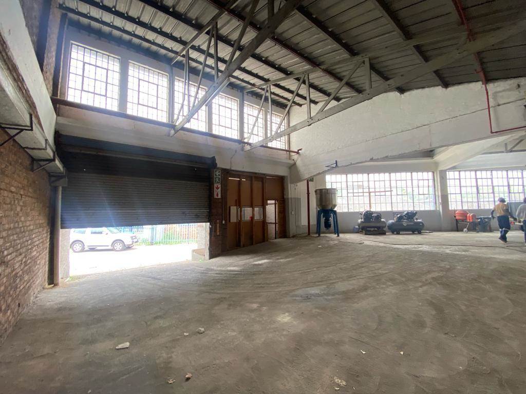 1800  m² Industrial space in Industria West photo number 6
