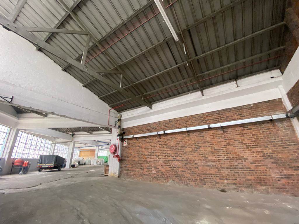 1800  m² Industrial space in Industria West photo number 22