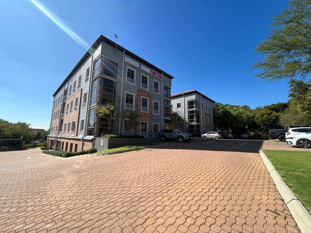 2176  m² Commercial space in Bryanston photo number 2