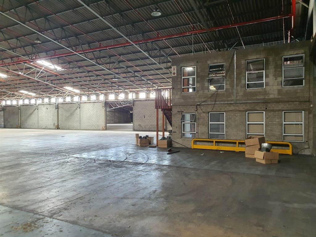 7000  m² Industrial space in Algoa Park photo number 26