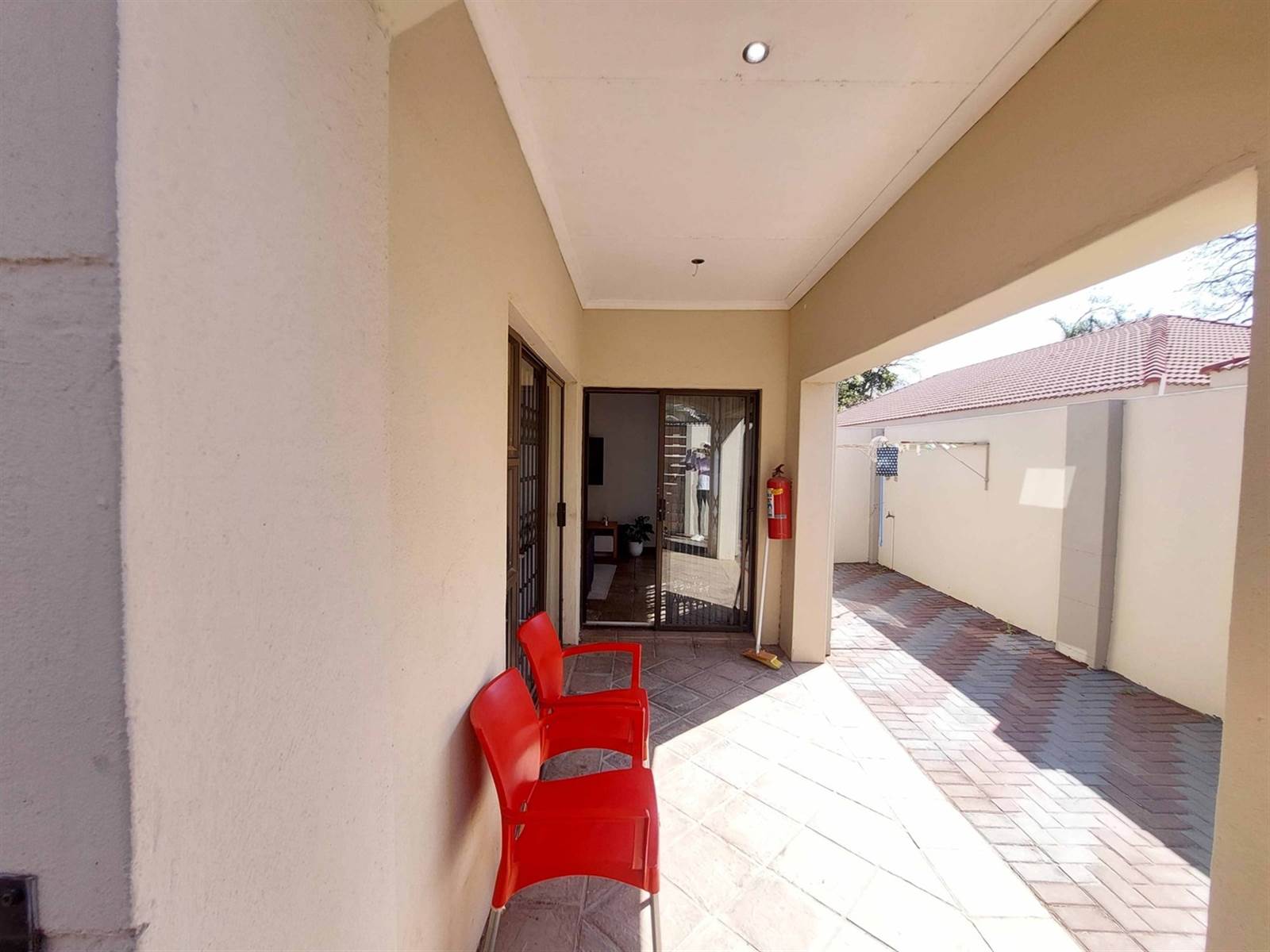 1 Bed Townhouse in Polokwane Central photo number 7