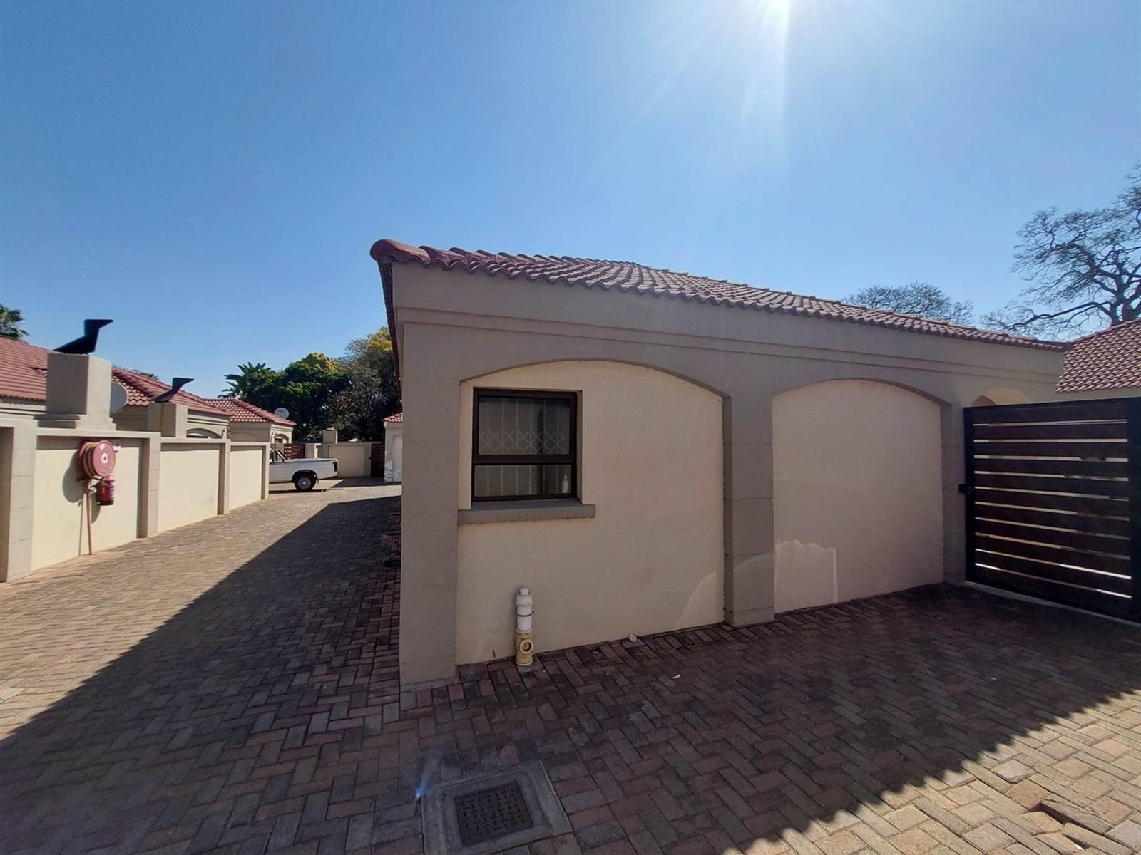 1 Bed Townhouse in Polokwane Central photo number 5