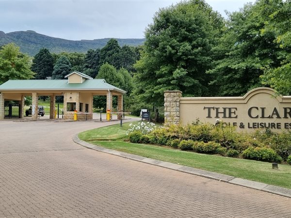 700 m² Land available in Clarens Golf And Trout Estate