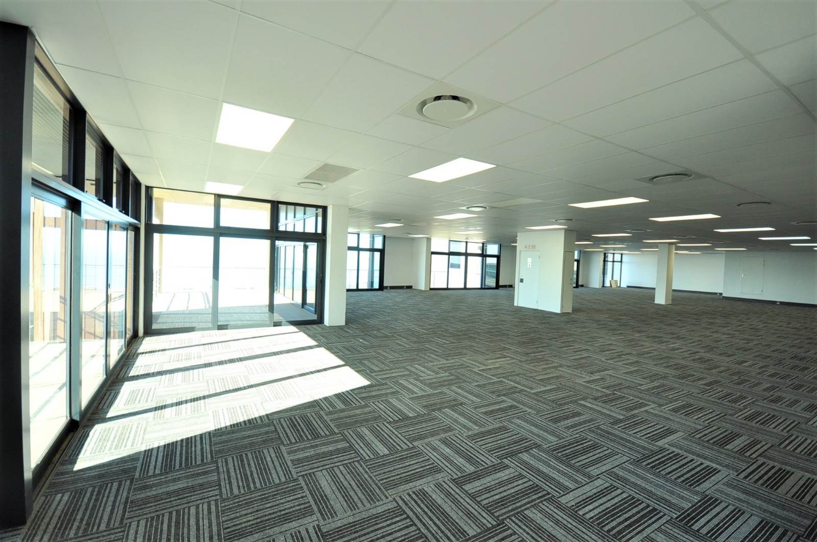 1225  m² Commercial space in Umhlanga Ridge photo number 6