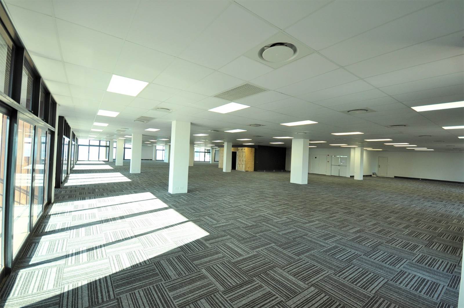 1225  m² Commercial space in Umhlanga Ridge photo number 7