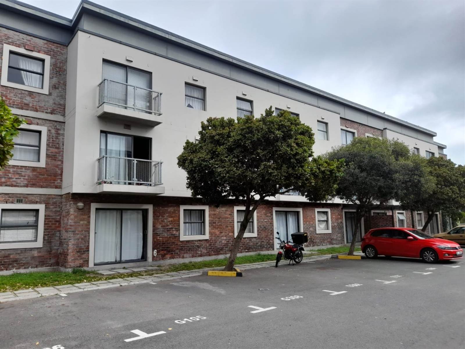 1 Bed Apartment in Milnerton Central photo number 10