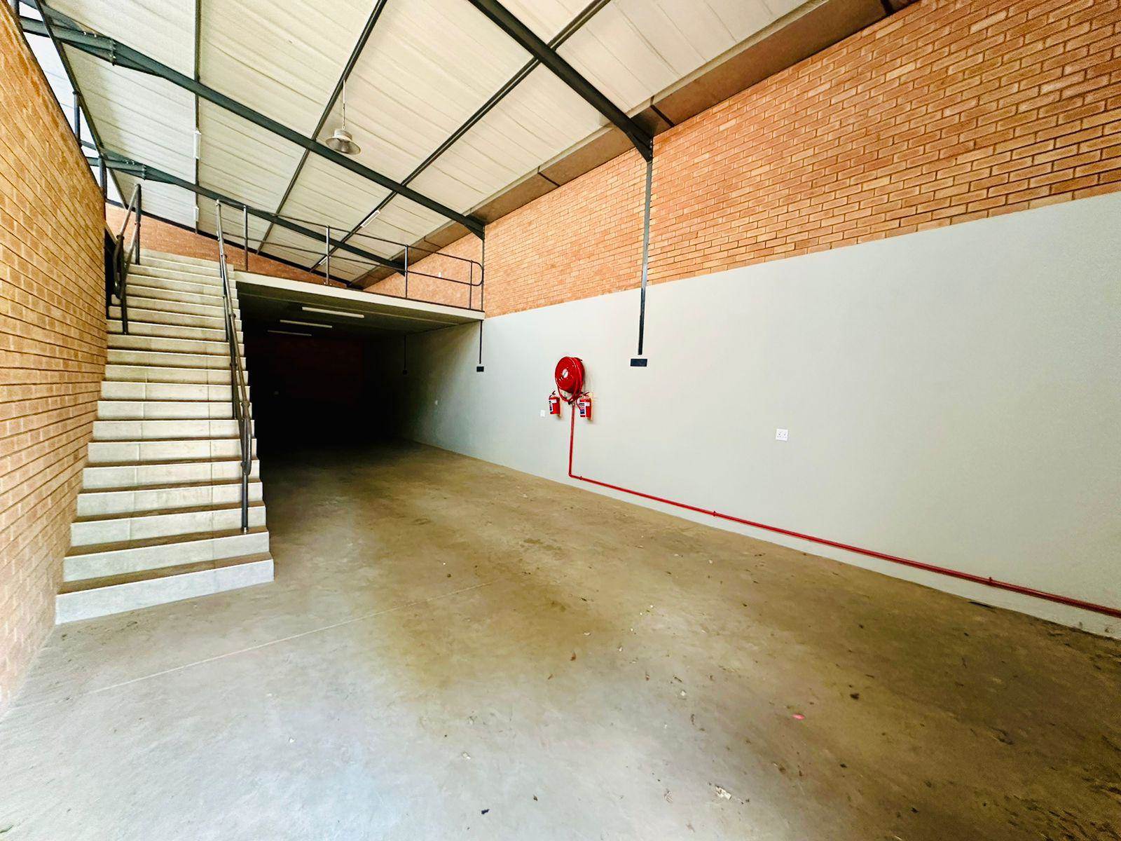 404  m² Industrial space in Kya Sands photo number 12