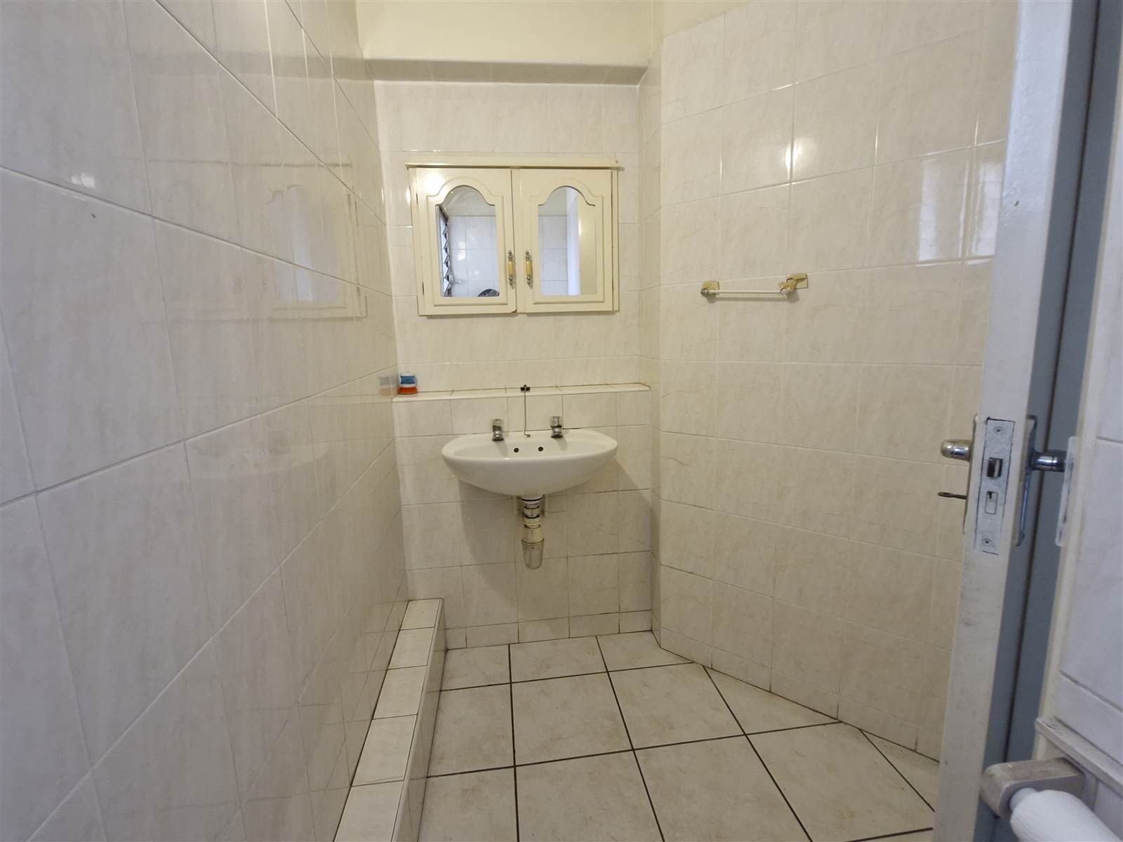 2 Bed Flat in Glenwood photo number 13