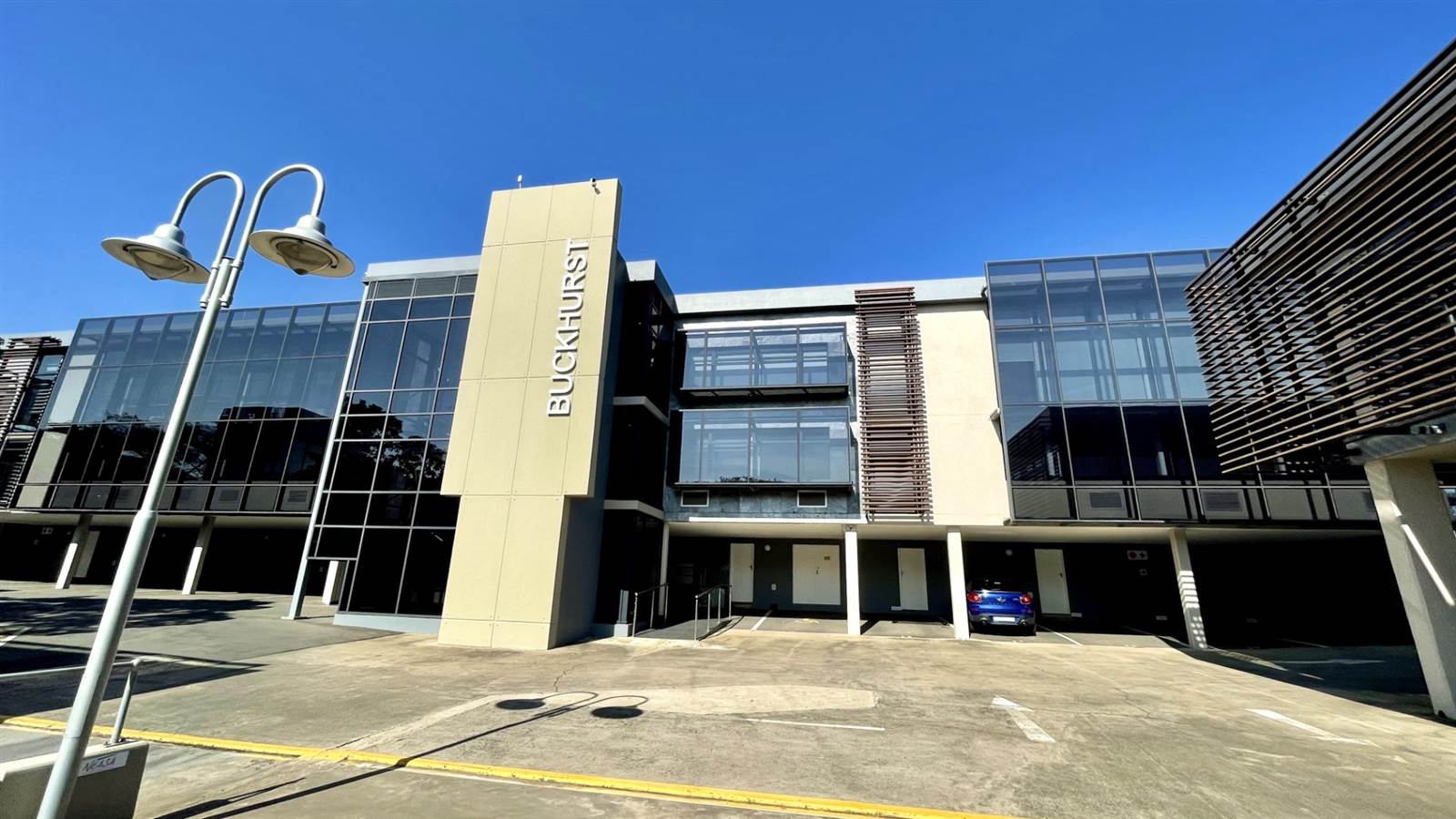 371  m² Commercial space in Westville photo number 1