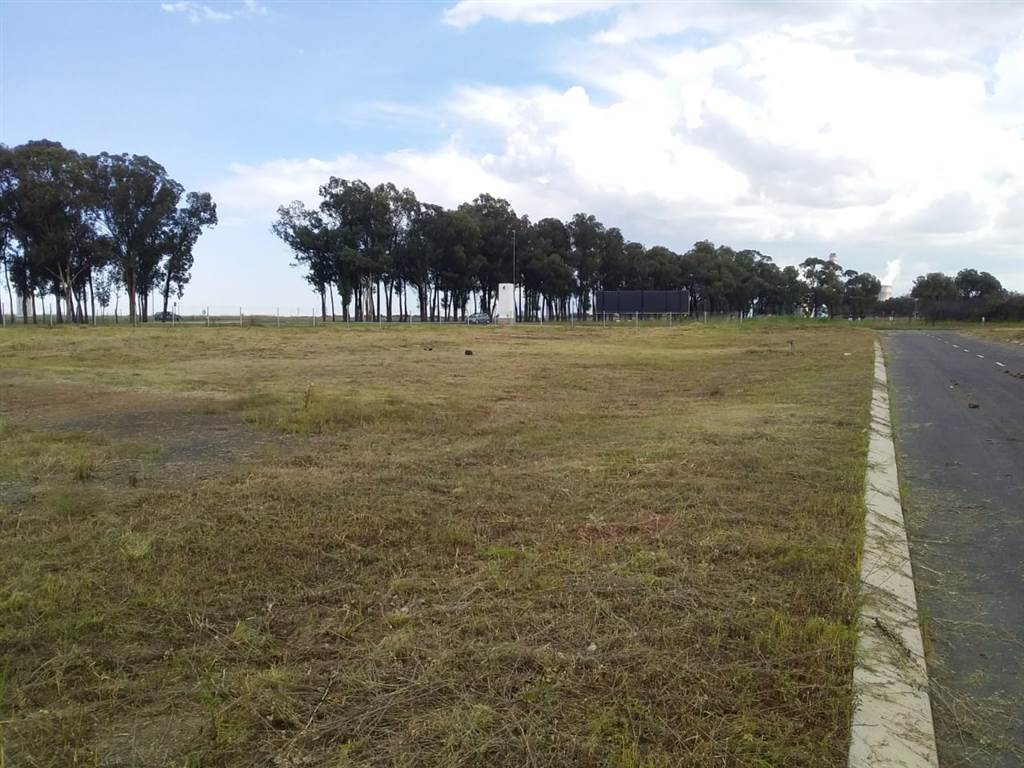 1200 m² Land available in Secunda photo number 13