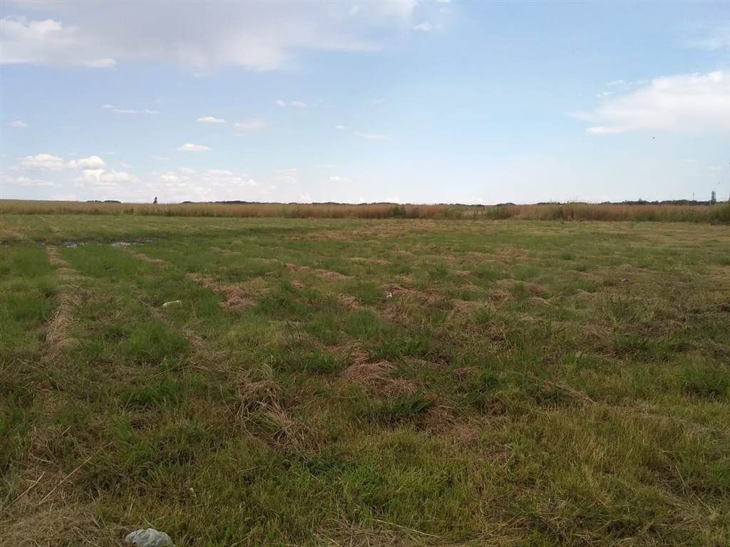 1200 m² Land available in Secunda photo number 14
