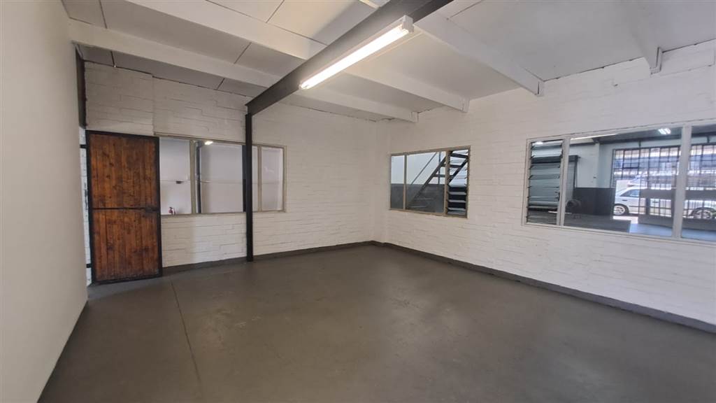 339  m² Commercial space in Silverton photo number 10