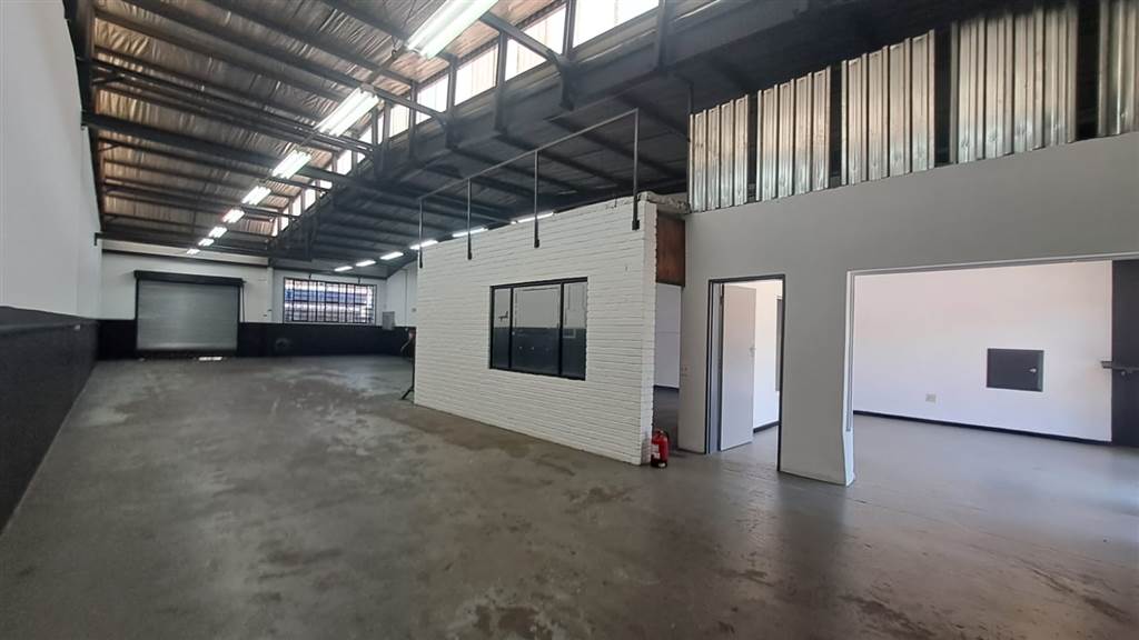 339  m² Commercial space in Silverton photo number 22