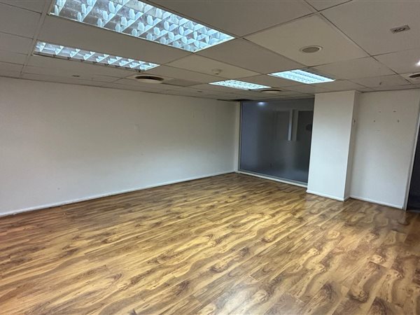 40.1800003051758  m² Office Space in Claremont